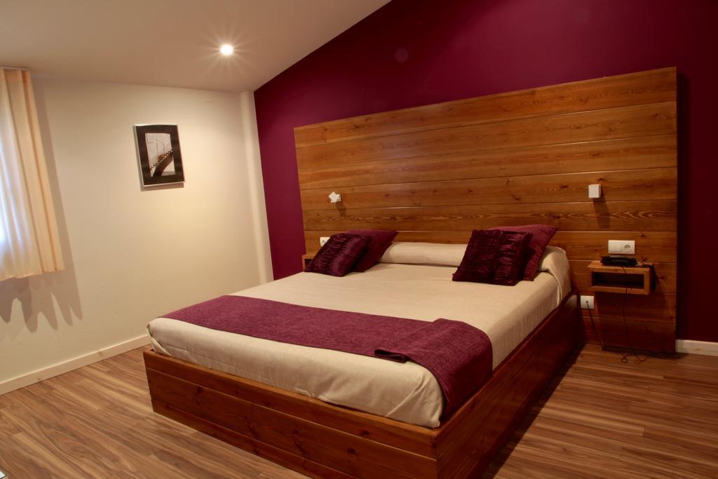 Hotel Mas Prades Deltebre Habitación foto
