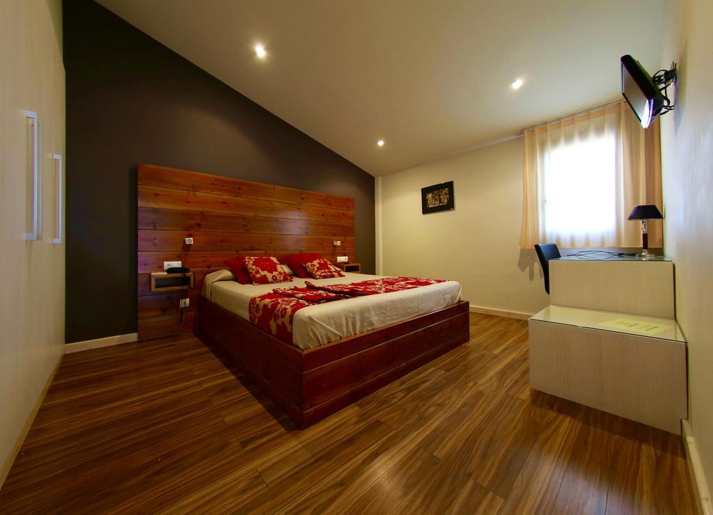 Hotel Mas Prades Deltebre Habitación foto